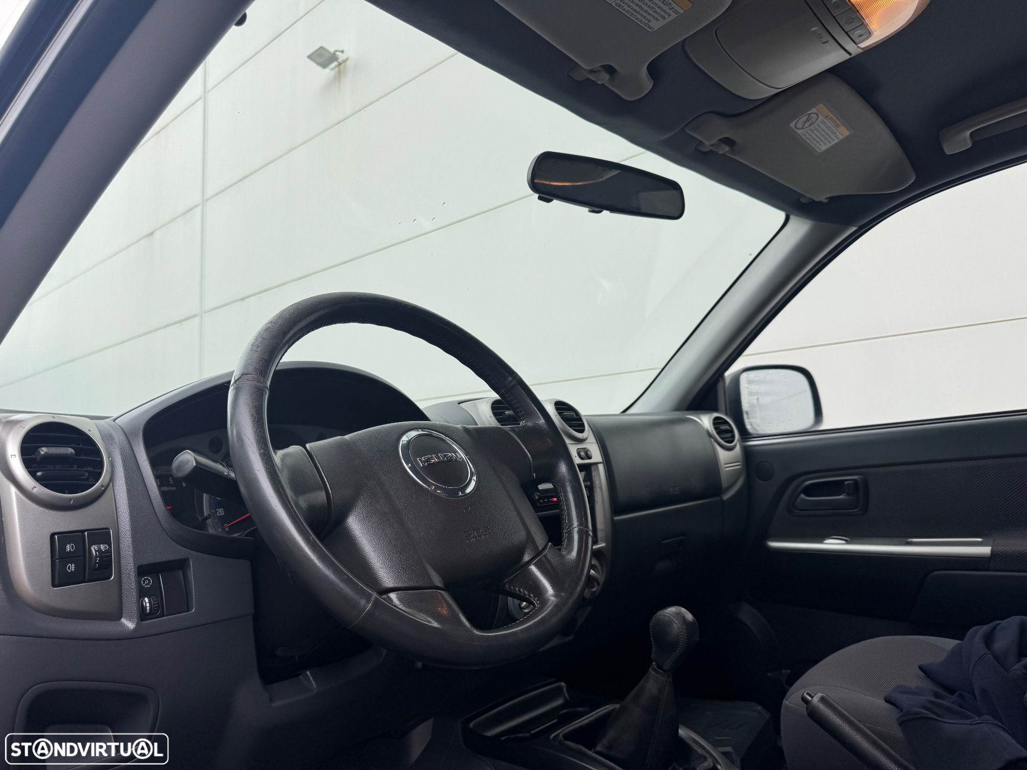 Isuzu D-Max 2.5 DTi CD 4WD LS - 5