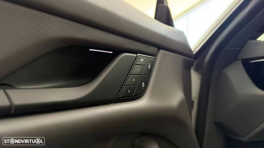 Porsche Taycan Sport Turismo Standard - 18