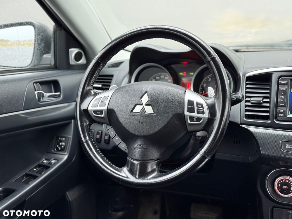 Mitsubishi Lancer - 14