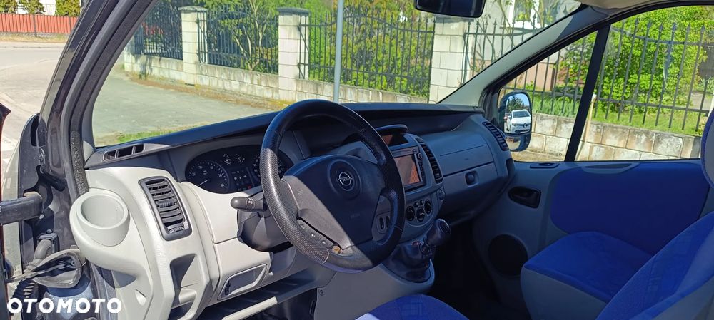 Opel Vivaro - 9