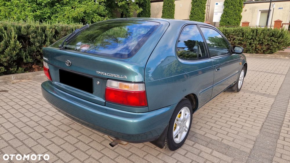 Toyota Corolla - 5