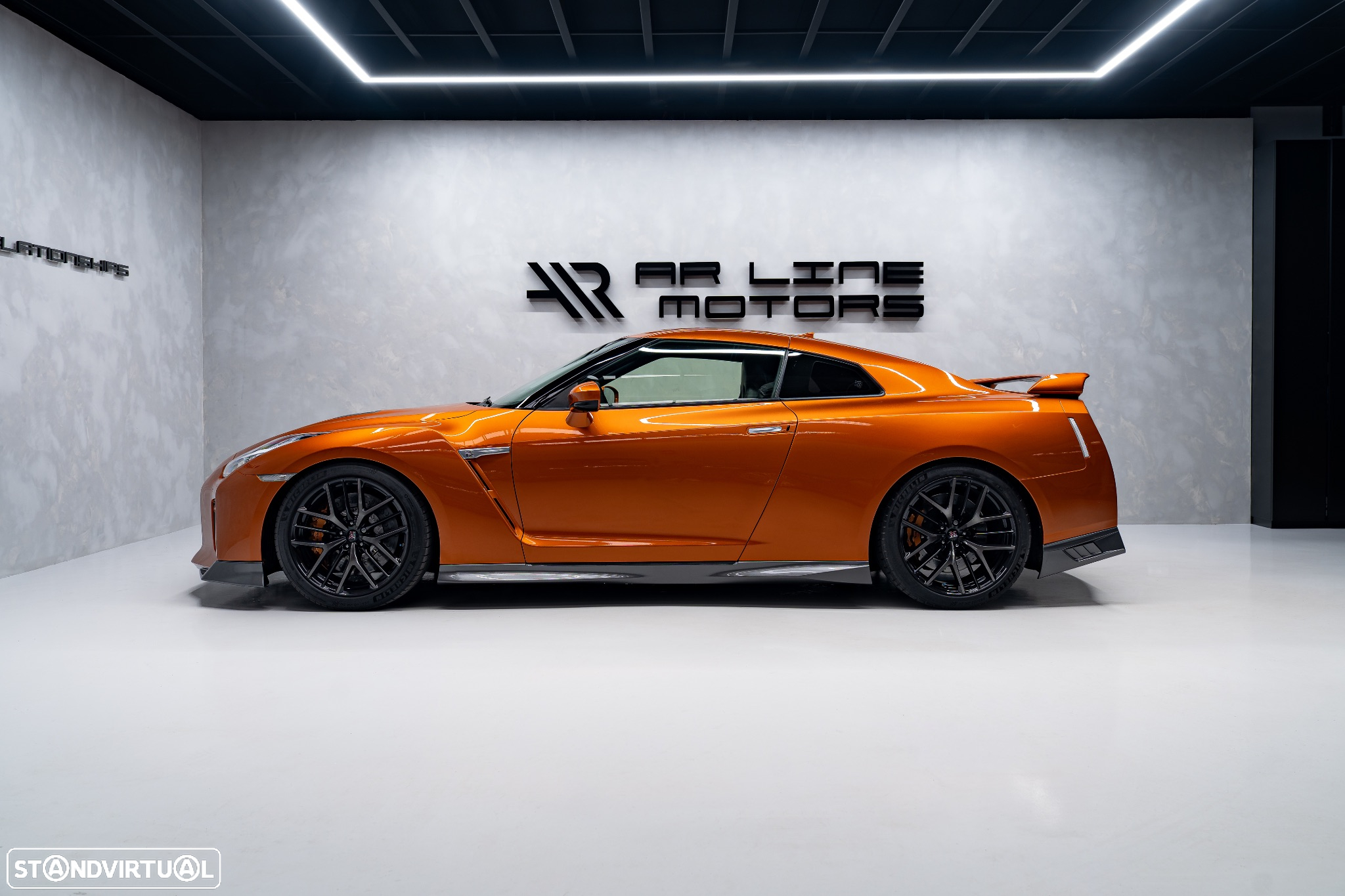 Nissan GT-R Prestige Edition - 16