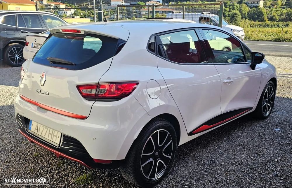 Renault Clio 2014 photo 2