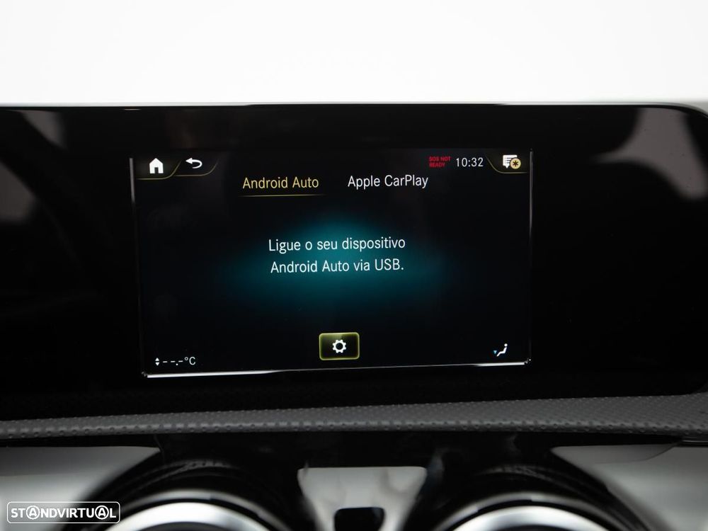 Mercedes-Benz A 250 Limousine e 8G-DCT - 32