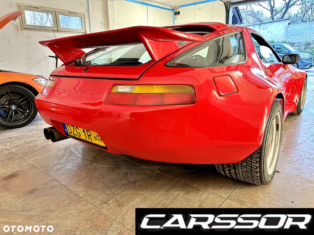 Porsche 928 - 5