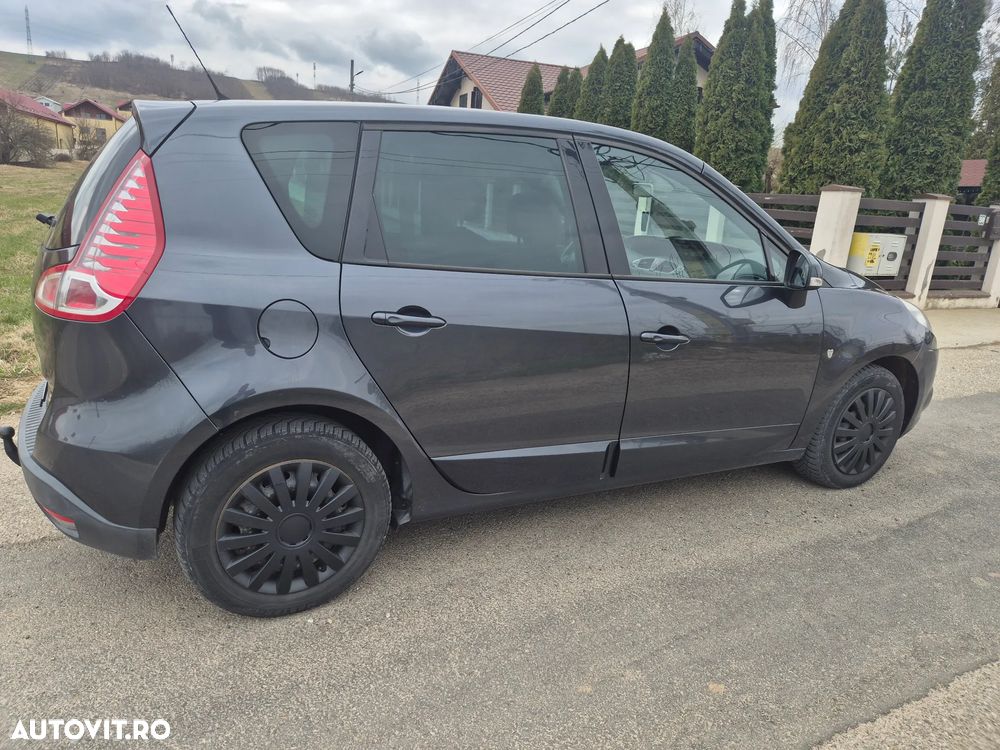 Renault Scenic - 5