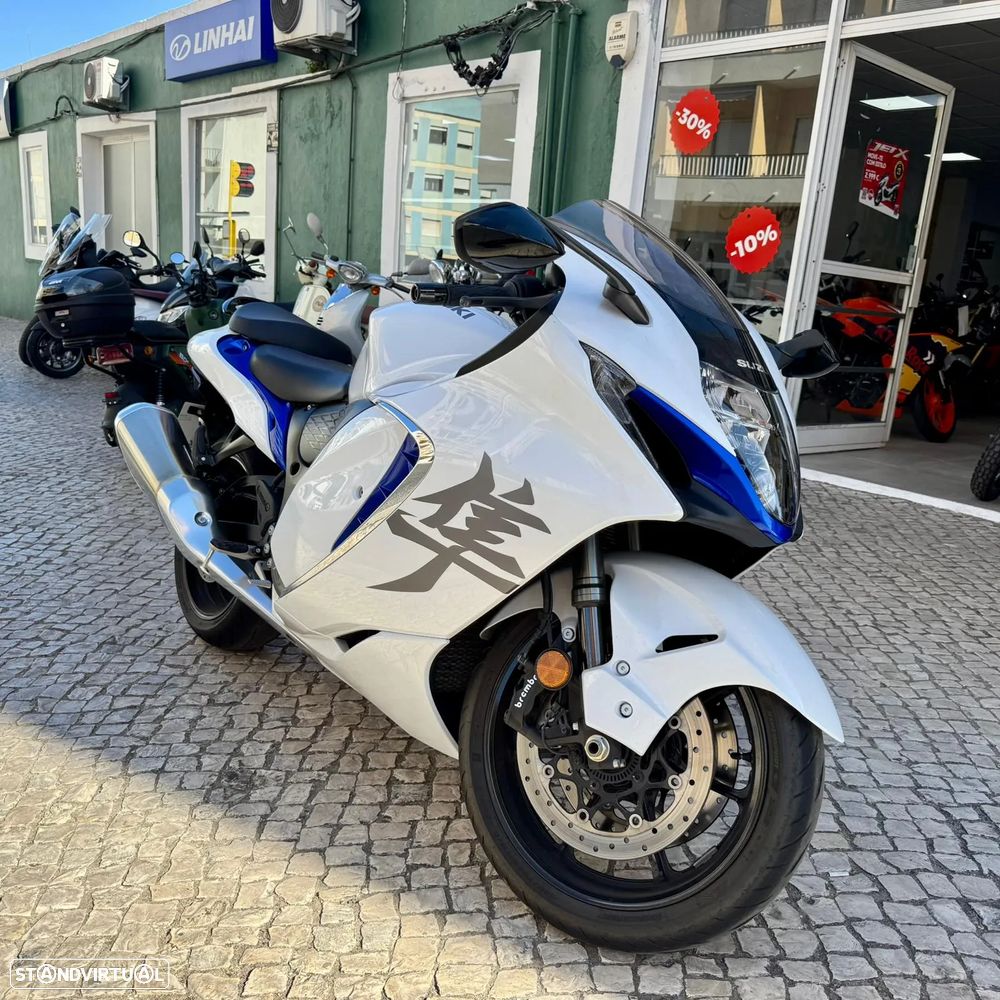Suzuki Hayabusa GSX 1300 R - 10