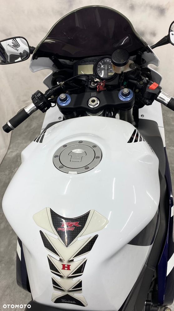 Honda CBR - 12
