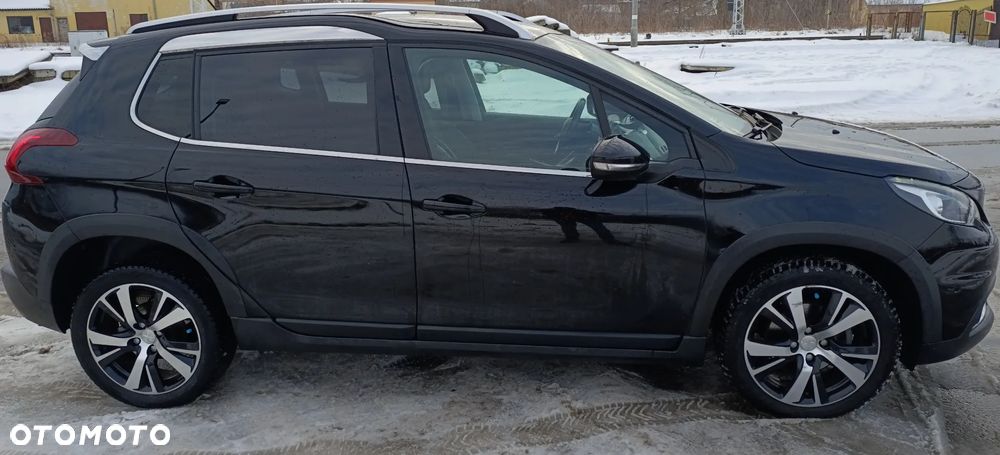 Peugeot 2008 1.2 Pure Tech Allure S&S - 3