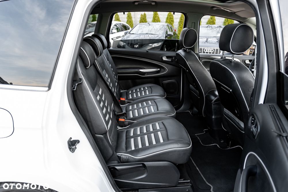 Ford S-Max 2.2 TDCi DPF Titanium X - 23