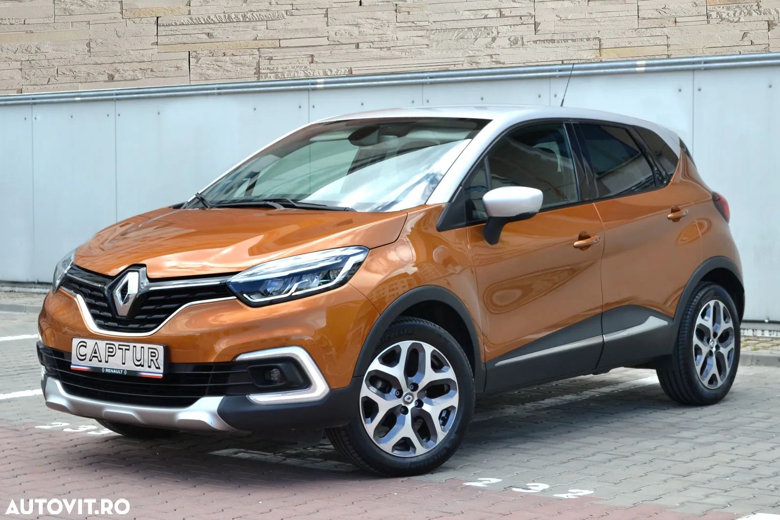 Renault Captur (ENERGY) TCe 90 INTENS - 1