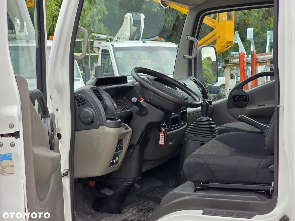 Nissan Cabstar - 4