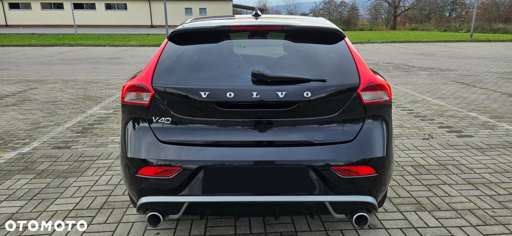 Volvo V40 T3 R-Design Summum - 24