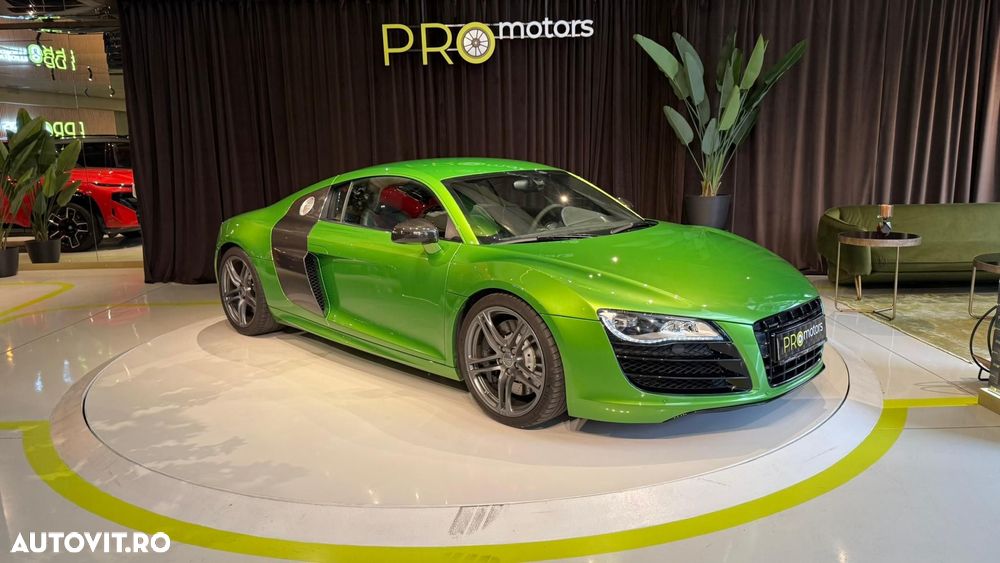 Audi R8 5.2 FSI Quattro R-Tronic - 2