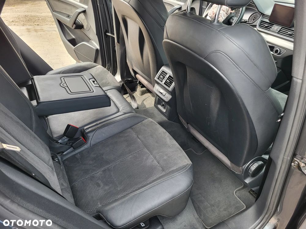 Audi Q5 55 TFSIe quattro S tronic S line - 17