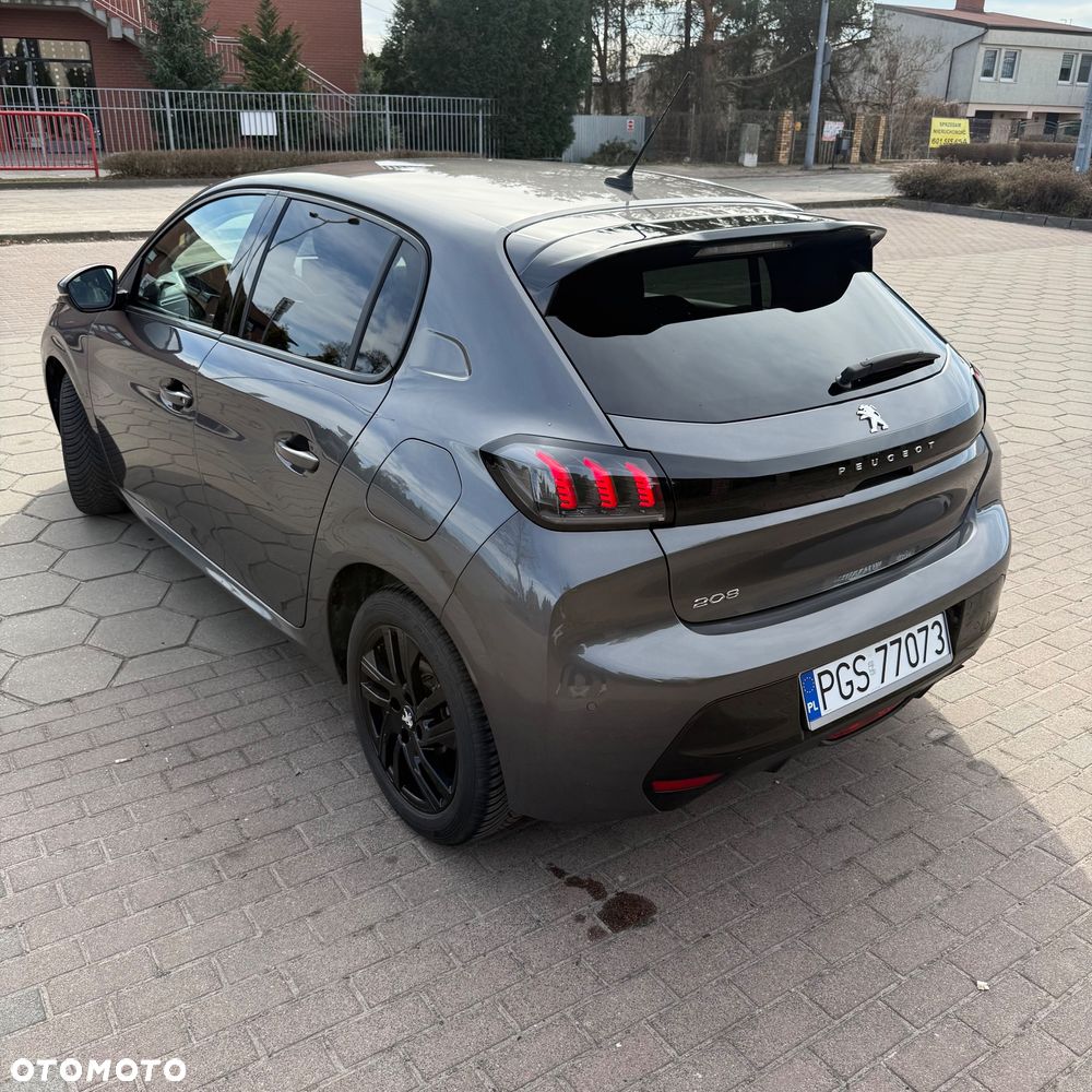 Peugeot 208 - 6