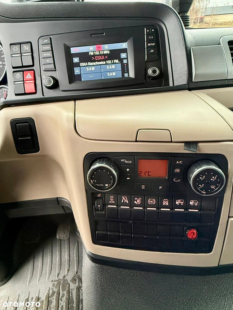 MAN TGM 15.290 / IZOTERMA / WINDA / 18 PALET / AUTOMAT / SYPIALKA / NISKI PRZEBIEG / 2017 ROK / KONTENER - 23