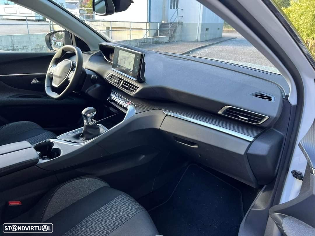 Peugeot 3008 PureTech 130 Stop & Start GPF Active Pack - 17
