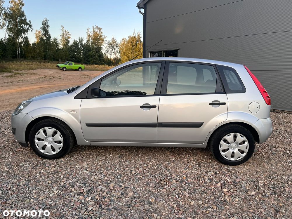 Ford Fiesta 1.4 Connection - 13