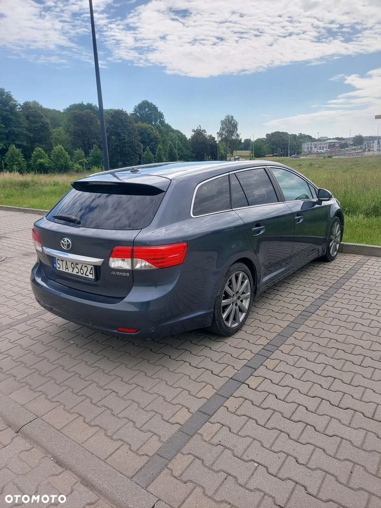 Toyota Avensis 2.0 Prestige MS - 3