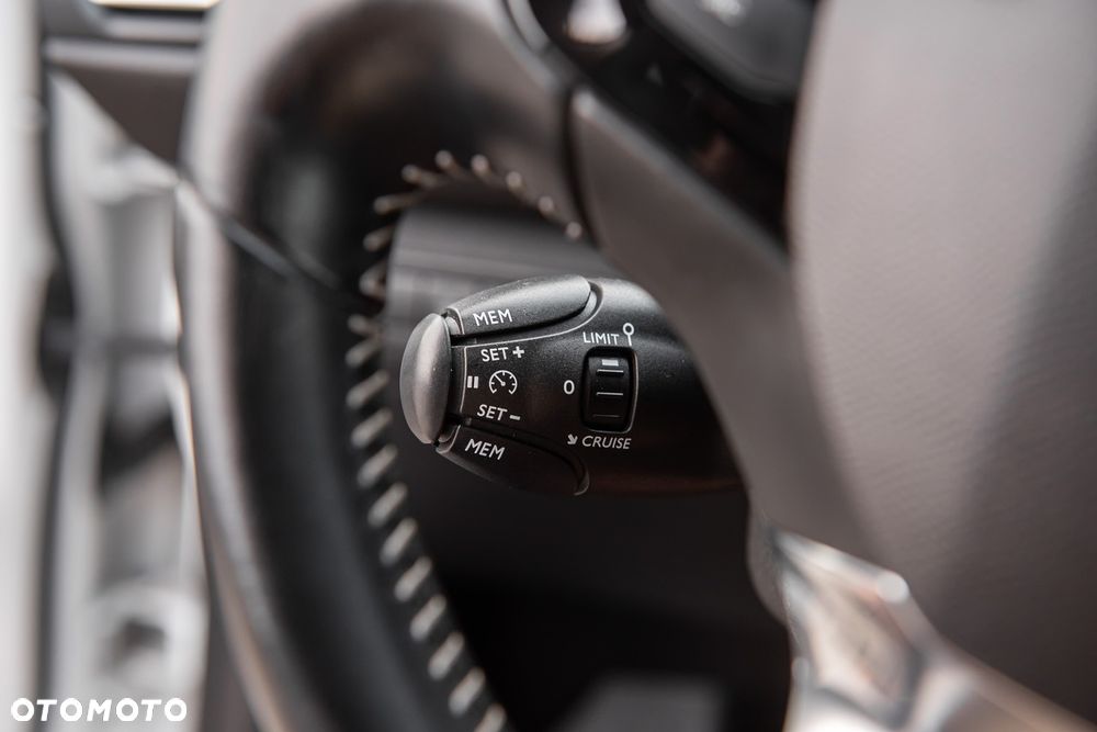 Peugeot 308 BlueHDi 130 Stop & Start Active Business-Paket - 19