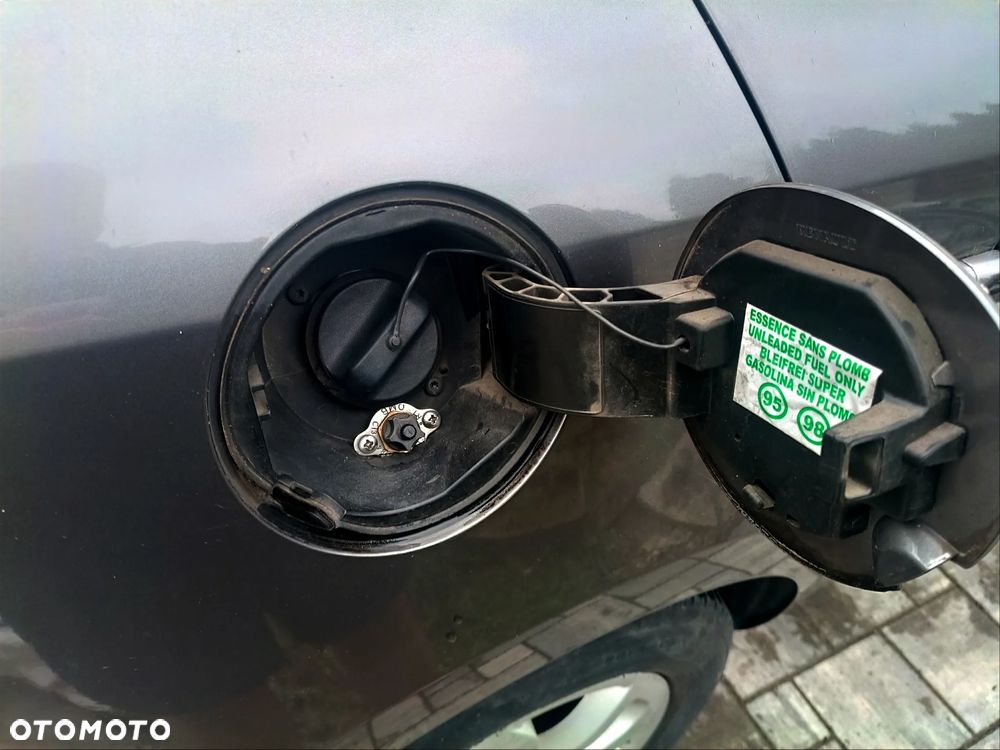 Renault Fluence 1.6 16V Limited - 7