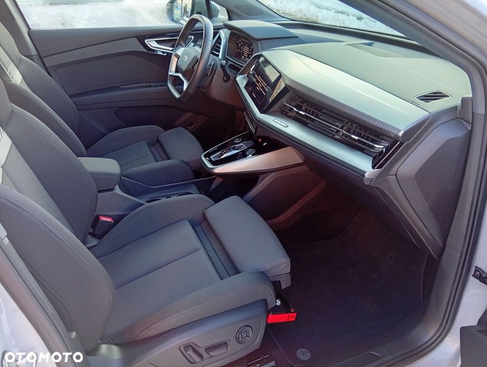 Audi Q4 e-tron - 21