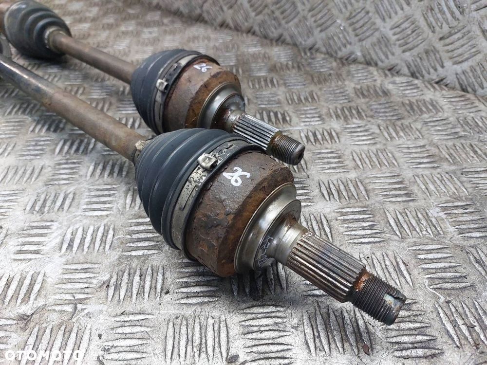 PÓŁOŚ LEWY + PRAWY PRZÓD LEWA PRAWA KRÓTKA DŁUGA HONDA CITY IV 1.4 16V - 6