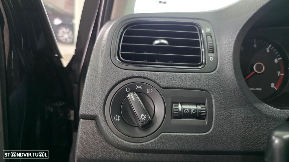 VW Polo 1.2 Confortline - 23