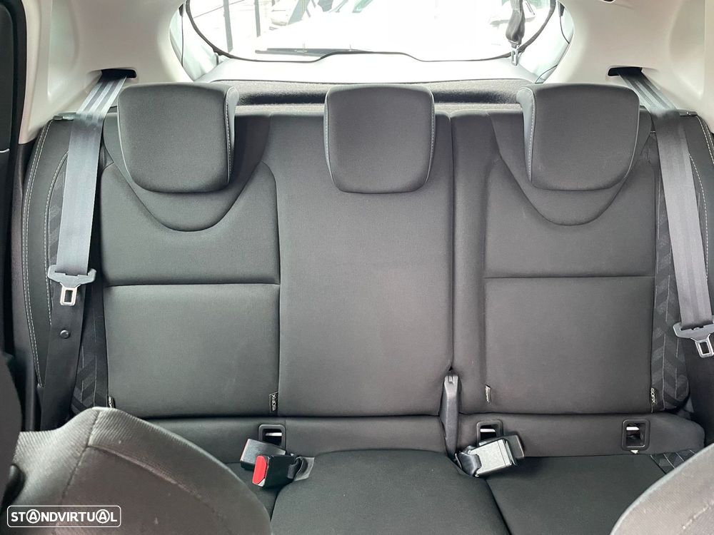 Renault Clio 0.9 TCe Limited - 12
