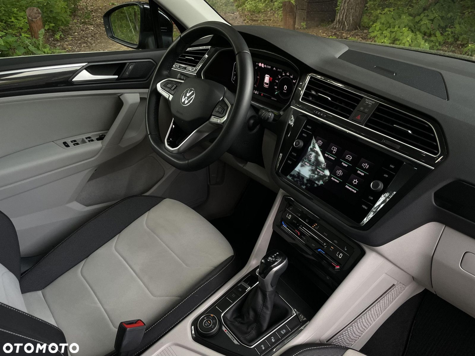 Volkswagen Tiguan 2.0 TDI SCR 4Mot Elegance DSG - 25