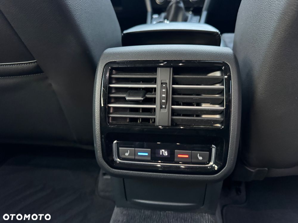 Volkswagen Passat 2.0 TDI BMT Highline - 11