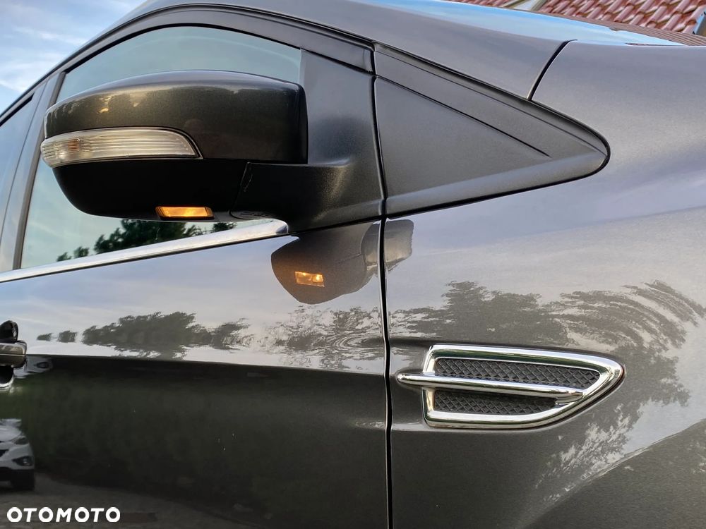 Ford Kuga 2.0 TDCi 4x4 Titanium - 13