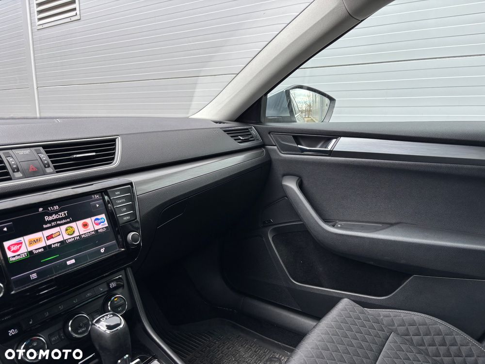 Skoda Superb 2.0 TDI Style DSG - 18