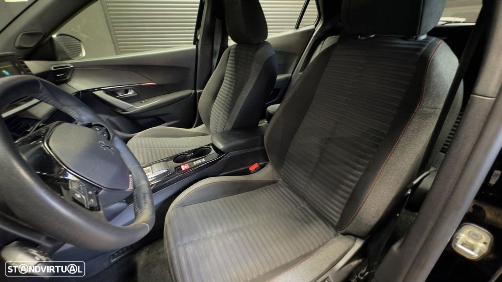 Peugeot e-2008 Active - 13