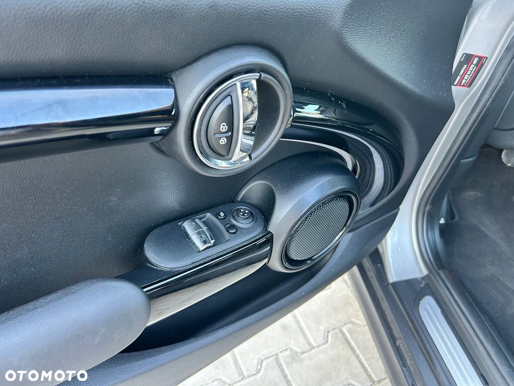 MINI Cooper S John Works Trim sport - 8