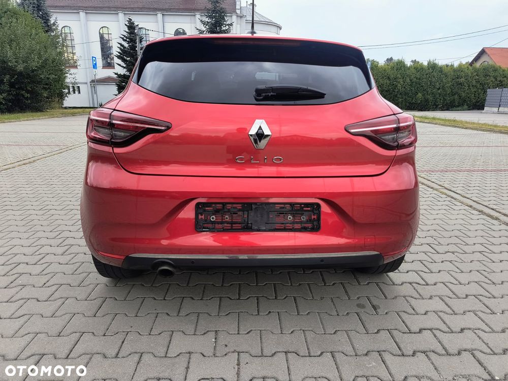 Renault Clio - 7