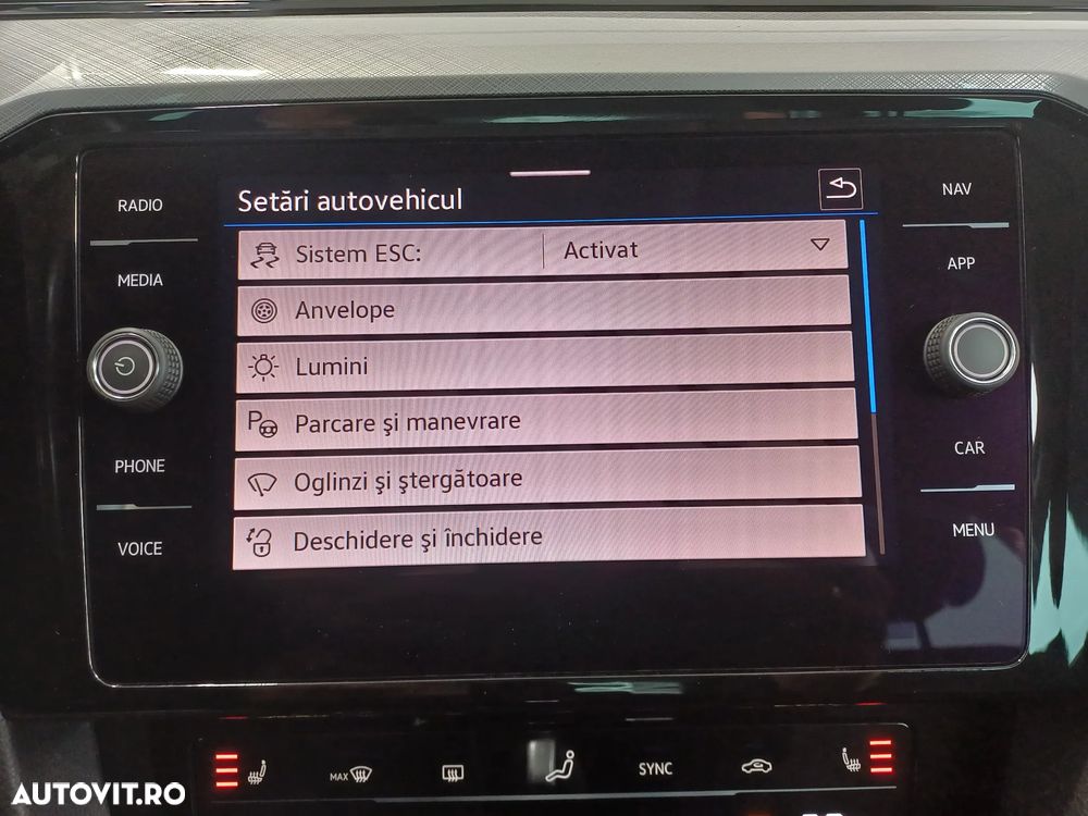 Volkswagen Passat Variant 2.0 TDI DSG Comfortline - 18