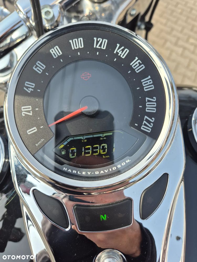 Harley-Davidson Softail Deluxe - 20