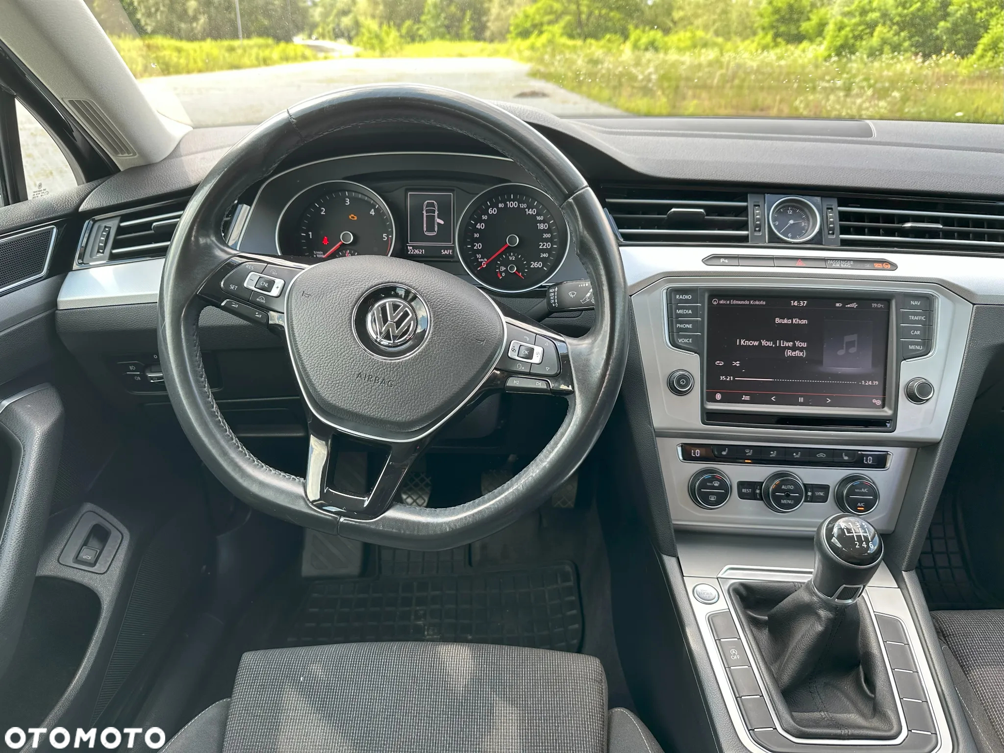 Volkswagen Passat 2.0 TDI BMT Comfortline - 16