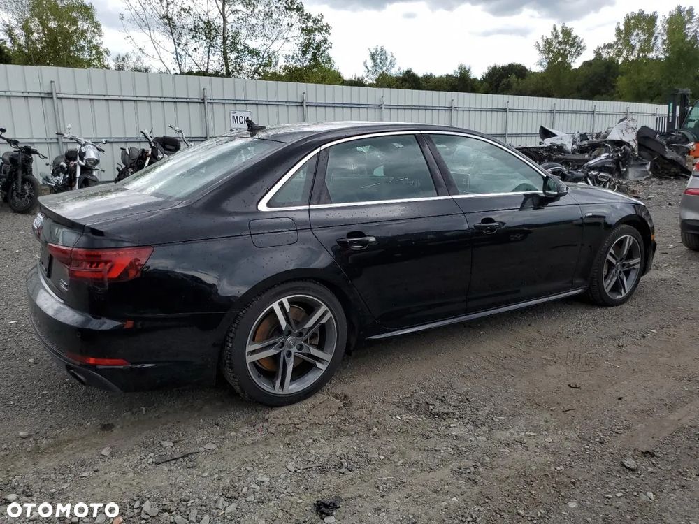 Audi A4 - 4