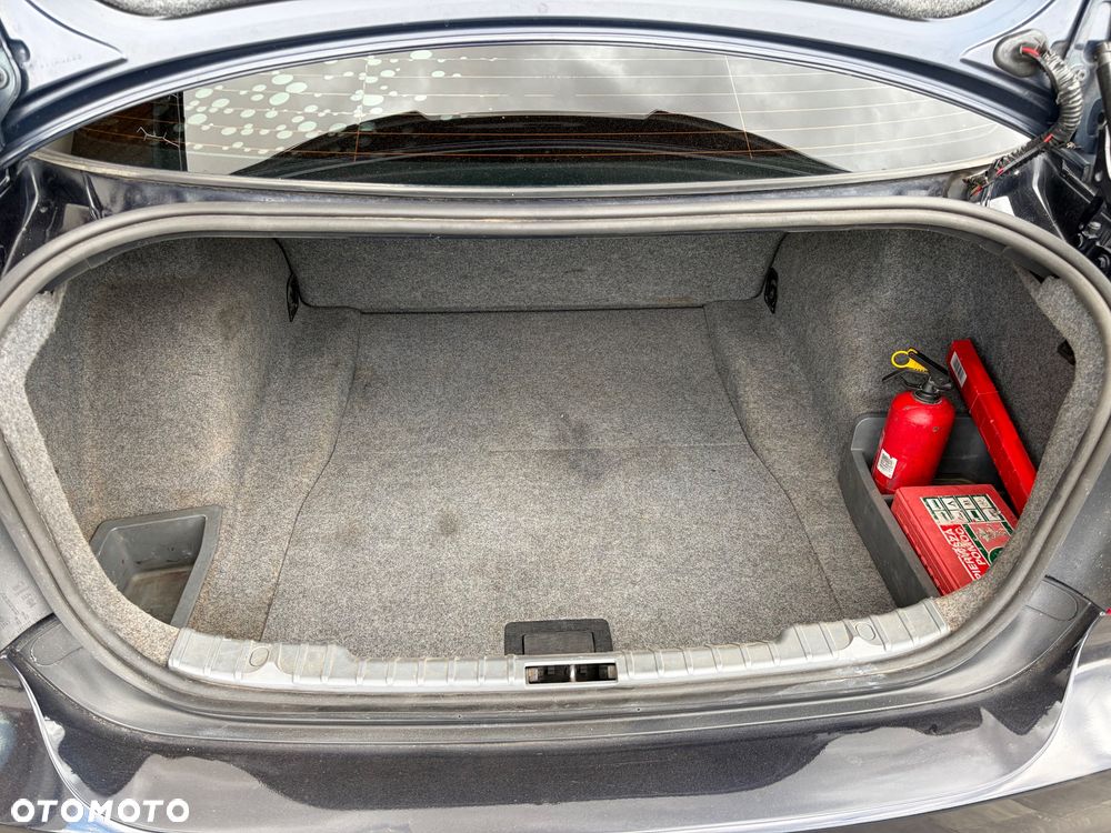 BMW Seria 3 330d - 23