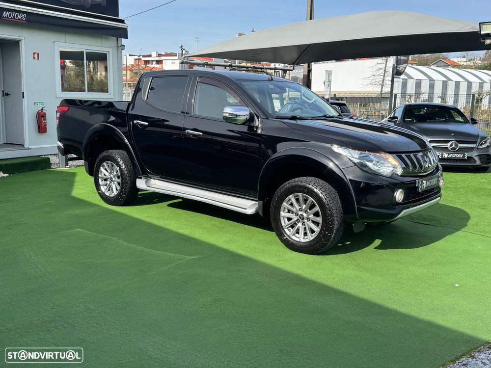 Mitsubishi L200 2.4 DI-D CD Instyle Strakar 4WD - 5