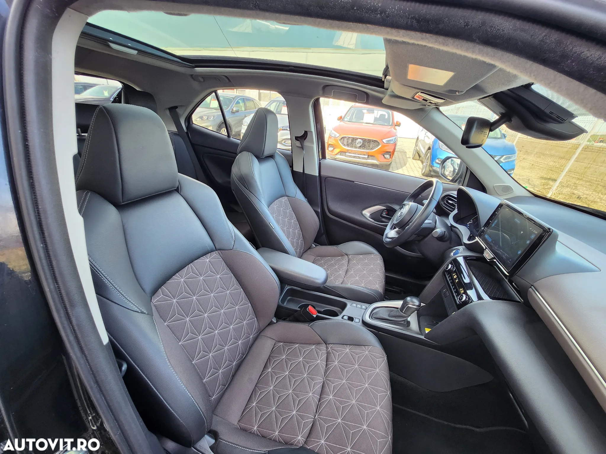 Toyota Yaris Cross - 8