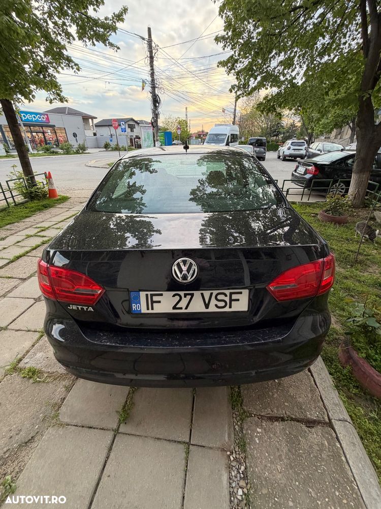 Volkswagen Jetta 1.2 TSI Trendline - 4