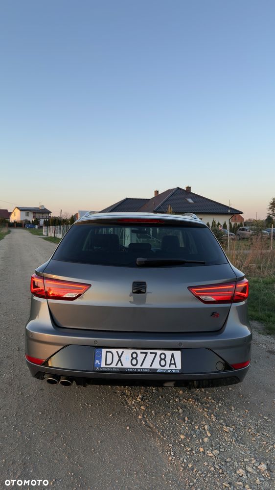 Seat Leon 2.0 TDI DPF Start&Stop DSG FR - 9