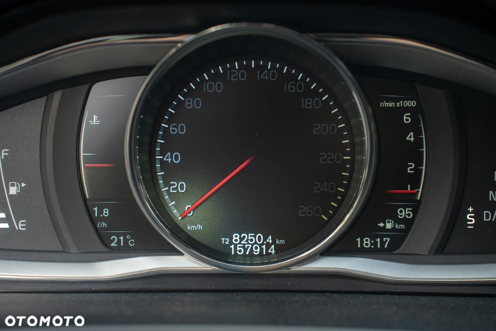 Volvo V60 Cross Country - 14