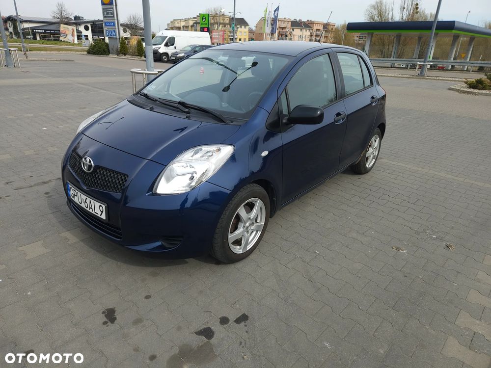 Toyota Yaris 1.3 Sol - 1