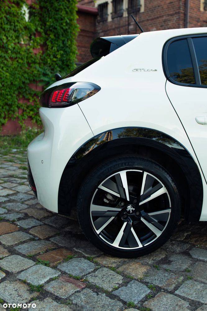 Peugeot 208 1.5 BlueHDi GT Line S&S - 17