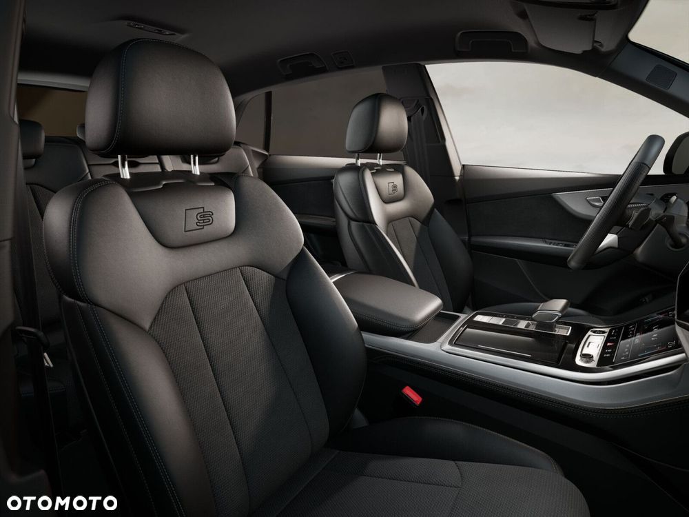 Audi Q8 - 8